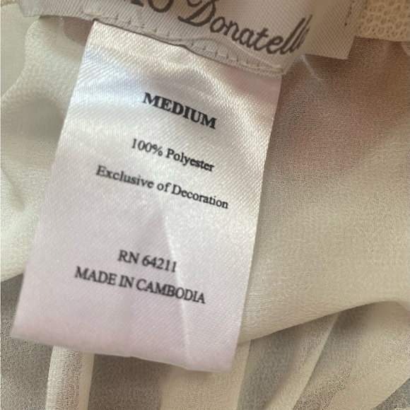 Beautiful Bridal chemise and Robe Set White Lace Beaded Size Medium NWOT - Picture 4 of 11